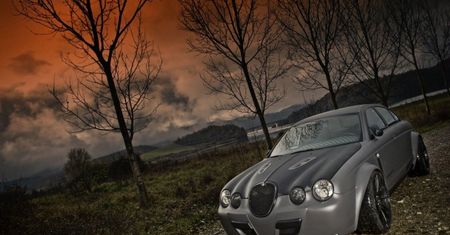 Jaguar S-Type R Panzani Design Vintage GT - nowe życie emeryta