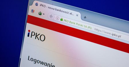 PKO BP ostrzega przed oszustwem. Wygląda jak e-mail z banku