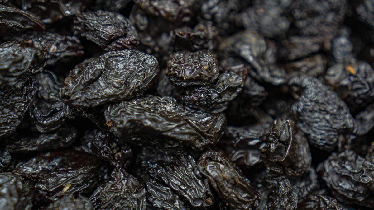 Śliwki suszone – lekki sposób na ciężki brzuch