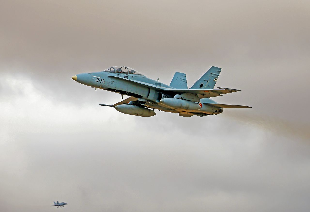 Dron naruszył przestrzeń Rumunii. F-18 wkroczył do akcji