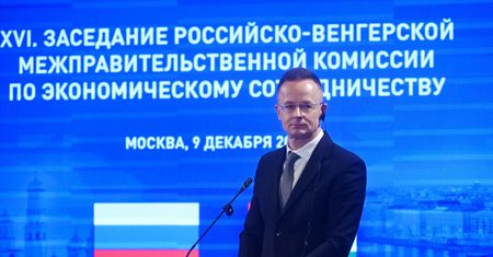 Węgry szczycą się blokowaniem Ukrainy? Zaskakujące słowa szefa MSZ
