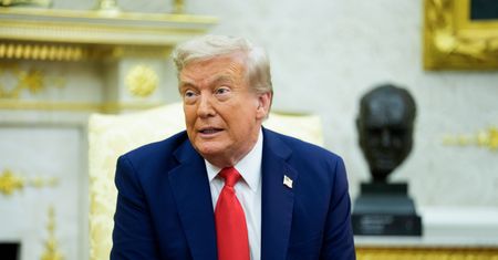 Putin nie chce spotkać się z Zełenskim. Trump: "Bo go nie lubi"