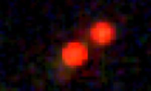 "Małe czerwone kropki" zaskoczyły astronomów. Webb pokazał niezwykłe pary