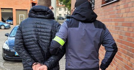 W Sopocie złapano kierowcę z narkotykami w bieliźnie