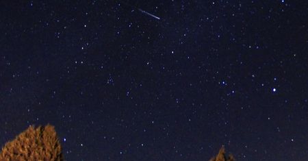 Perseidy 2020 już dziś w nocy. Jak znaleźć rój meteorów na niebie?