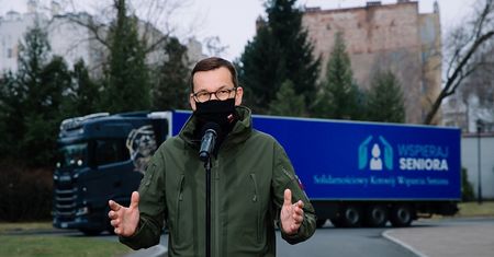 Konwój Wsparcia Seniora miał być "szansą" dla Morawieckiego?
