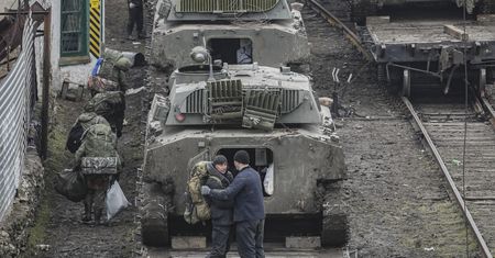 Wojna na Ukrainie odbije się na portfelach Polaków. Będzie widoczna w cenach i na rynku pracy