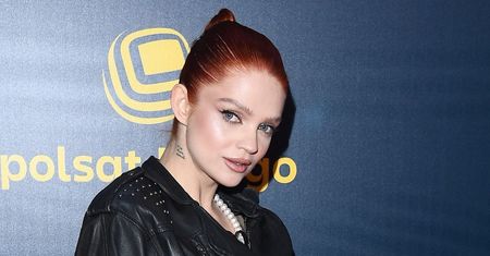 "Rockowa" Margaret eksponuje bieliznę w prześwitującej spódnicy na ramówce Polsatu (ZDJĘCIA)