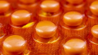 Najważniejsza z witamin. Gdy jej brakuje, czujemy niepokój, a cholesterol leci w górę