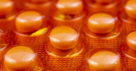 Najważniejsza z witamin. Gdy jej brakuje, czujemy niepokój, a cholesterol leci w górę