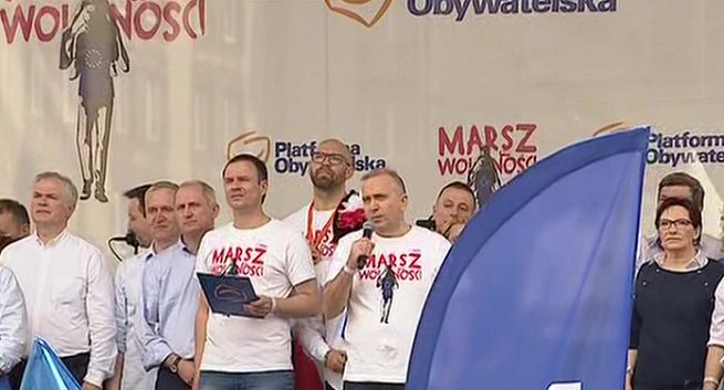 Po materiale „Wiadomości” o Marszu Wolności PO rozważy bojkot publicznych mediów. „Fałszują rzeczywistość, by wspierać PiS”