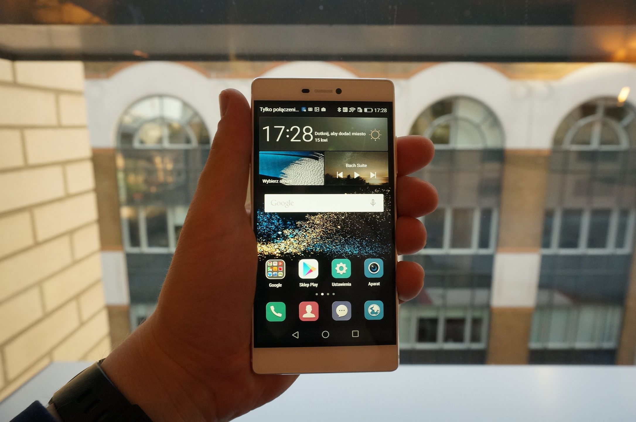 Huawei P8 oraz 6,8-calowy P8max oficjalnie 25