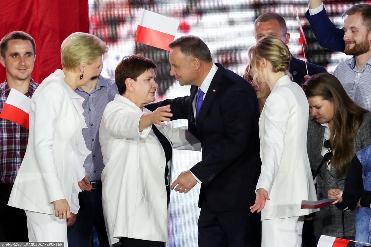 Beata Szydło zapewniła, że doniesienia mediów ws. rzekomego zakładania przez nią partii to "prymitywna wrzutka"