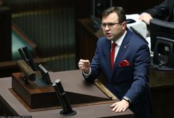 Szczepienie przeciw COVID-19. KPRM: poseł Girzyński złamał zasady