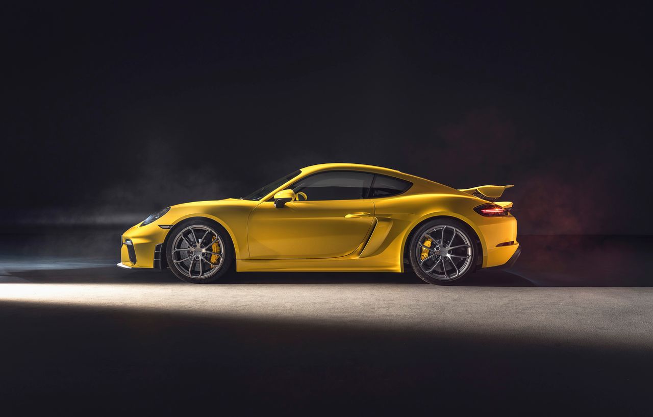 Porsche 718 Cayman GT4