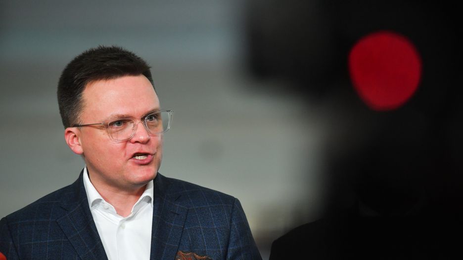Hołownia o posłach opozycji: Puszczają im nerwy