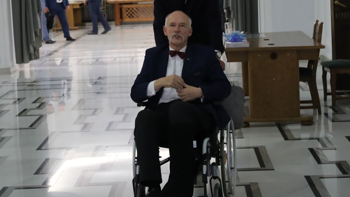 Janusz Korwin-Mikke narzeka na kolejki do specjalistów