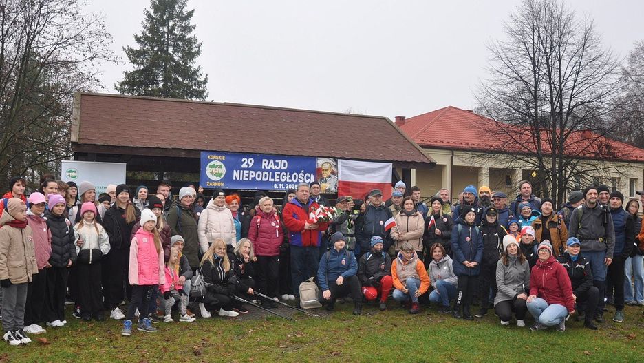 29 Rajd Niepodległości PTTK wyruszył z Końskich