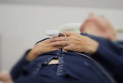 Puszczona na żywioł epidemia wystawia rachunek. Dane o zgonach z dwóch województw zatrważają