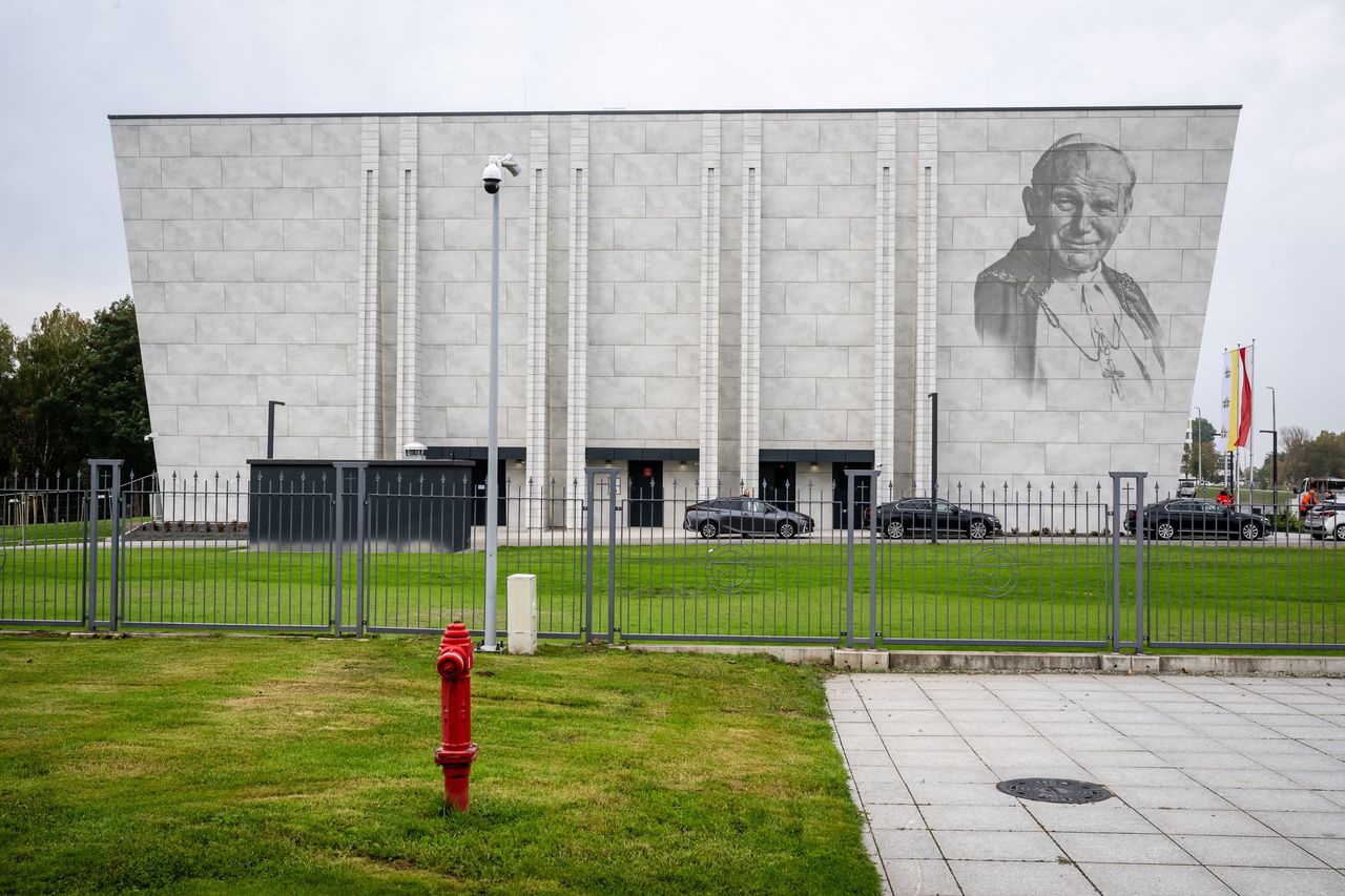 Państwowe miliony na muzeum Rydzyka. NIK zawiadamia prokuraturę