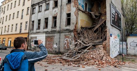 Łódź. Tu się kieruje przez zarządzanie kryzysowe. Ciągle coś się dzieje