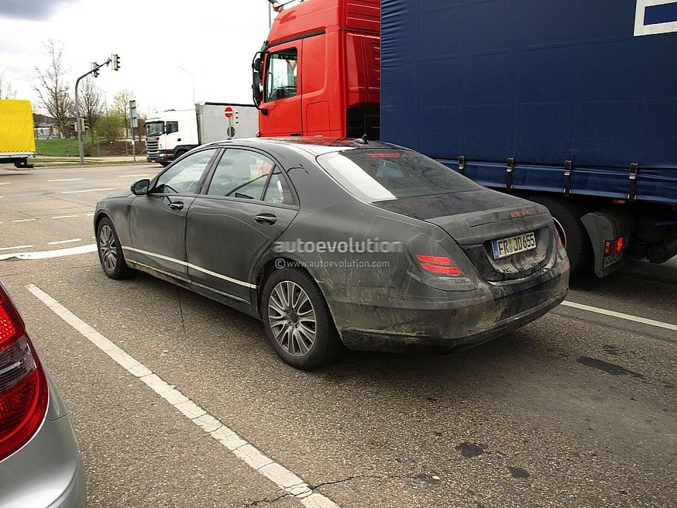 2013 Mercedes Klasy S (źródło: Autoevolution.com)