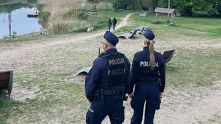 Warszawa: Tłumy wracają nad wodę. Policjanci wydali ważny apel