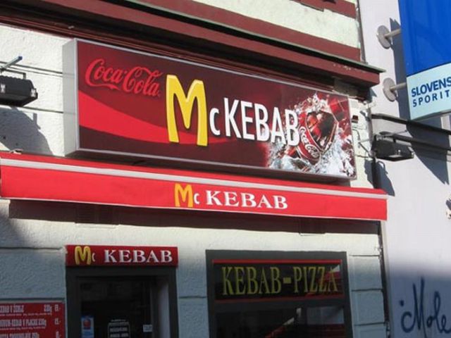 30 podrabianych restauracji McDonald's z całego świata 27