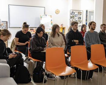 Studenci z Łodzi na zajęciach smart city w Zduńskiej Woli