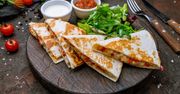 Quesadilla z kurczakiem i serem – domowy klasyk kuchni meksykańskiej