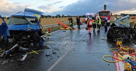 Polak spowodował w Niemczech groźny wypadek. 10 osób zostało rannych