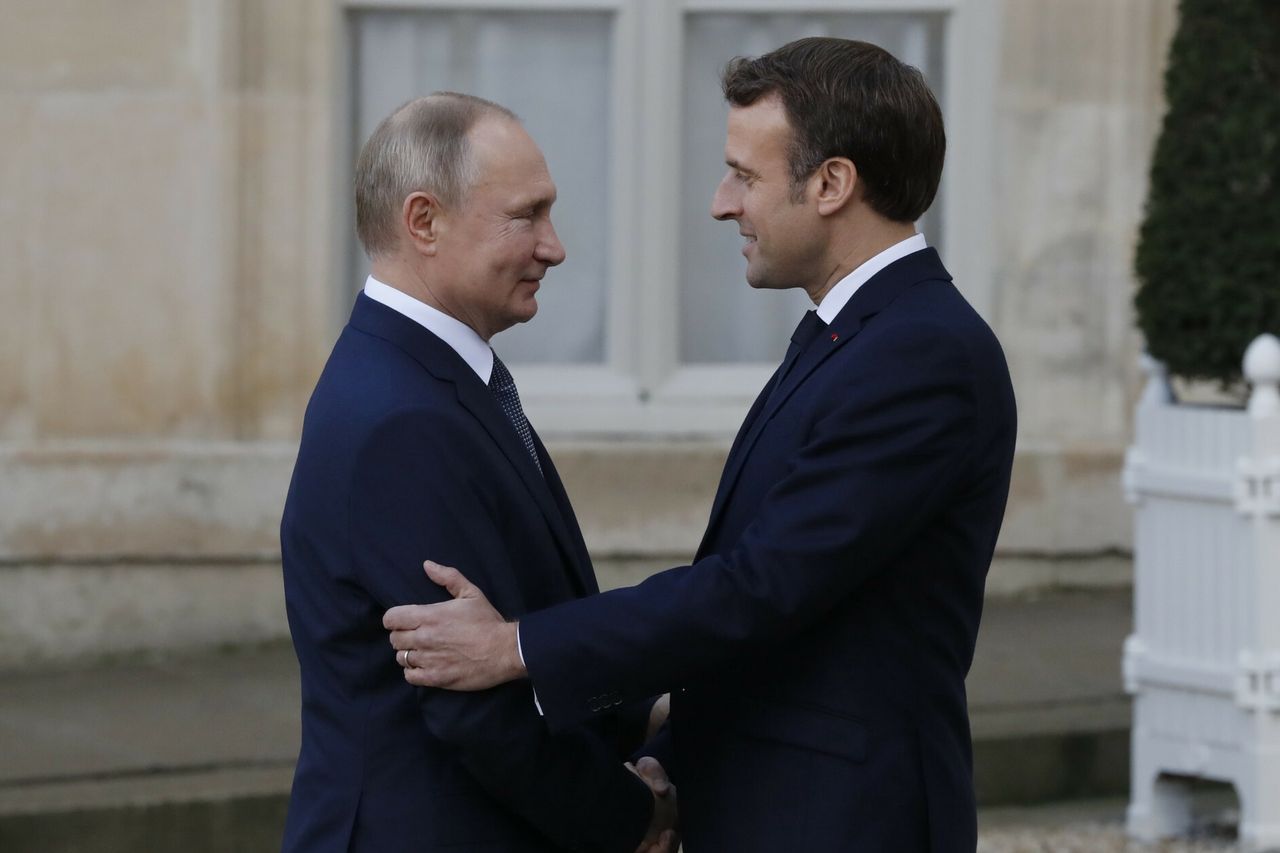 Macron "lizusem Putina". Byłego szefa brytyjskiego rządu "poniosło"