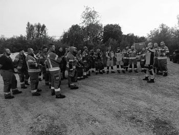 Tragiczny finał poszukiwań 75-latka z Ostrowca. Ciało znaleziono w lesie za Gutwinem