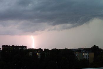Wielkopolska: Jest ostrzeżenie IMGW. Prognozowane są burze