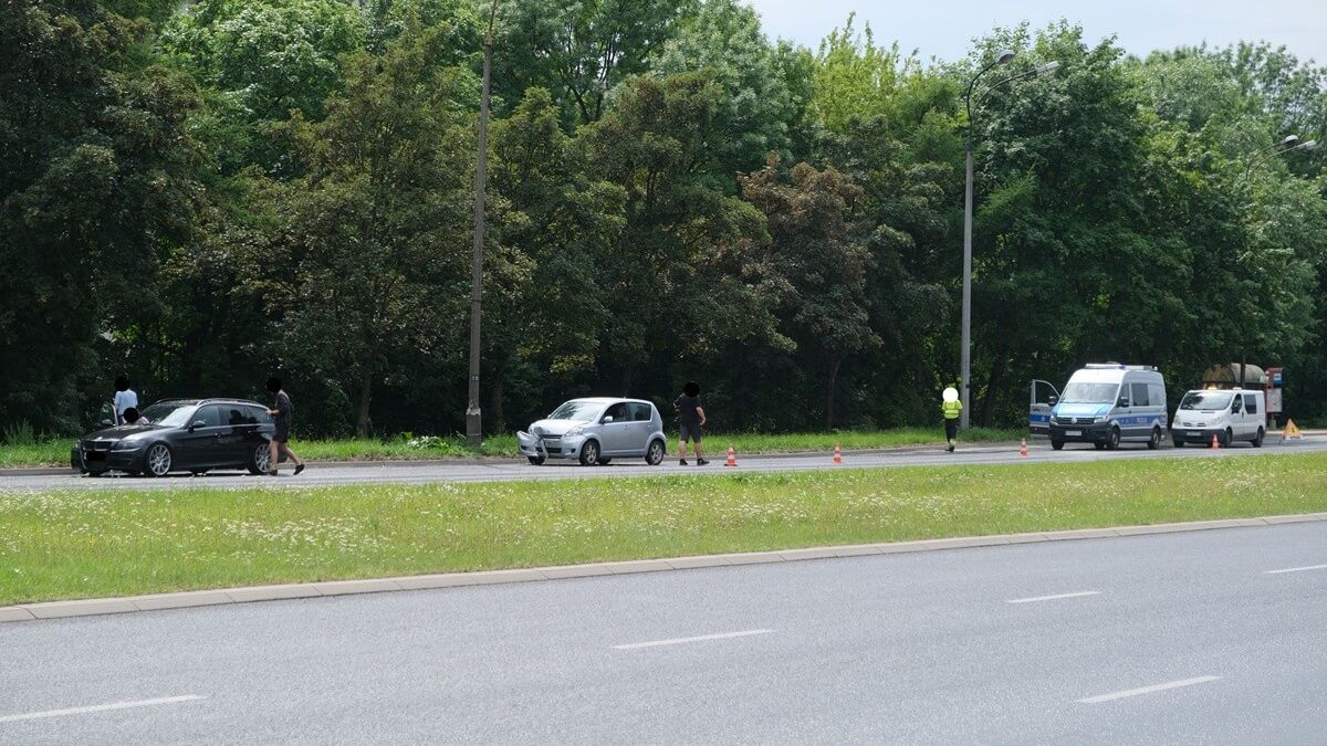 Zderzenie BMW z Daihatsu na al. Solidarności
