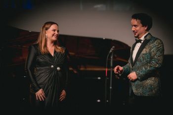 Warszawa: Złota Muszka dla Artura Rucińskiego. Recital nadzwyczajny artysty na 25. "Ogrodach Muzycznych”