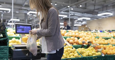 Zmiany w sklepach. Lokalne produkty z polską flagą. Jest projekt