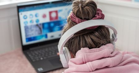 Laptopy dla uczniów. Nie każdy będzie musiał wziąć sprzęt od rządu