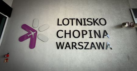 "Smoczyce" na Lotnisku Chopina. Przyspieszona kontrola i wyższe limity