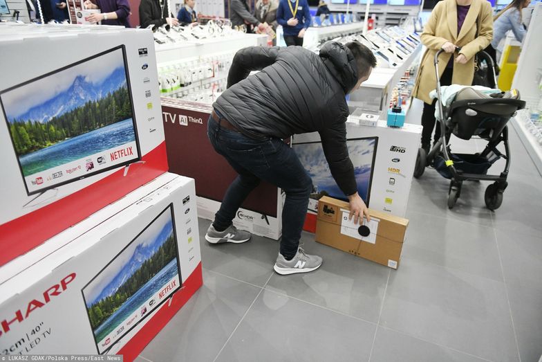 Polacy kupują telewizory. Masowo. To efekt pandemii