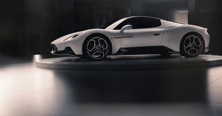Z Maserati MC20 i MC12 w cztery oczy w Katowicach. Odkrywam tajemnice włoskich superaut szczegół po szczególe