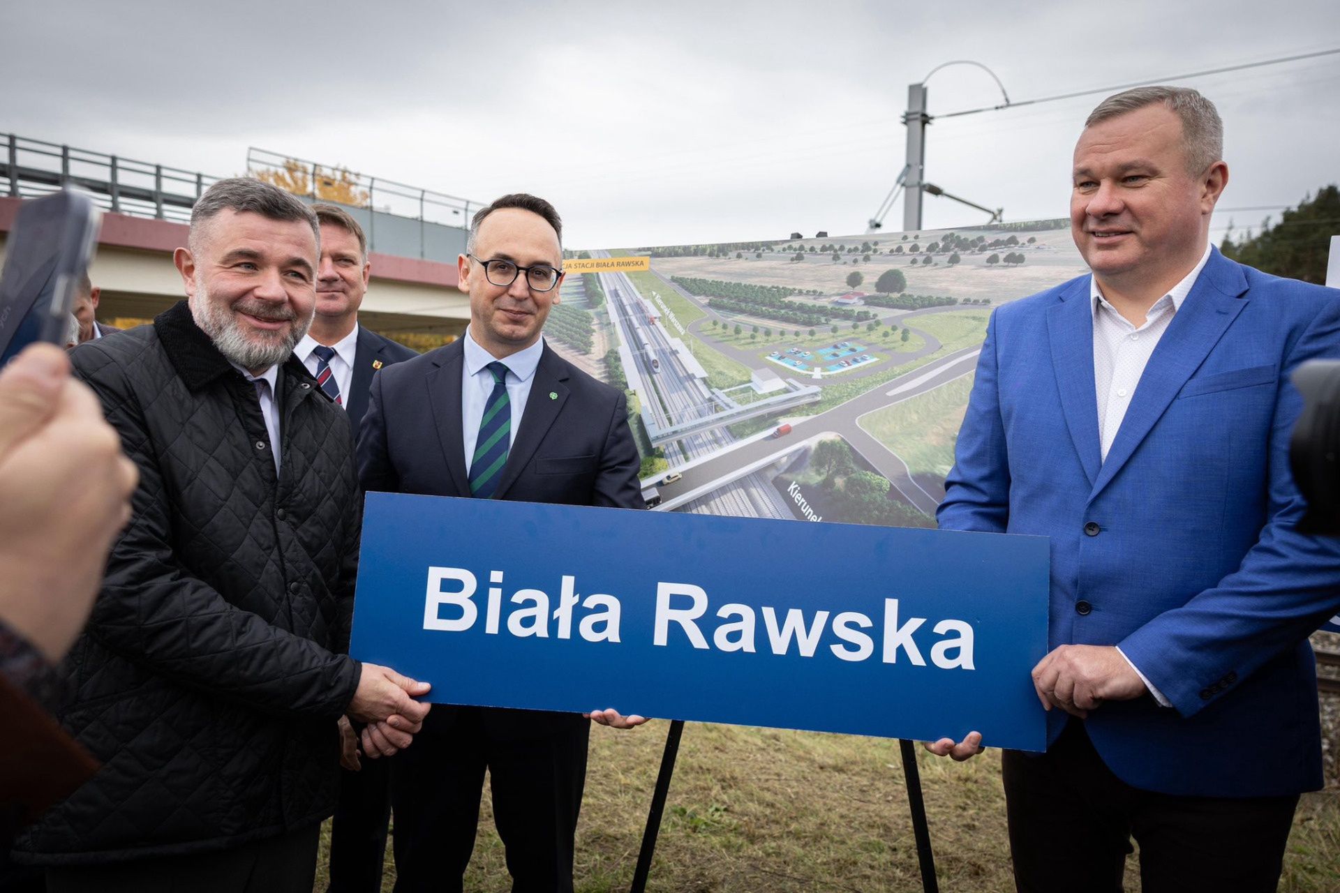 Rząd ma swoją Włoszczową? Minister buduje stację w okręgu wyborczym