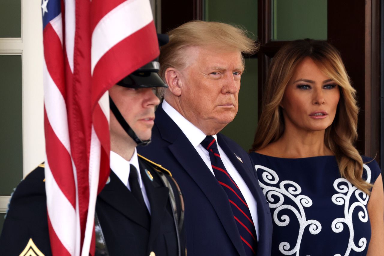 WASHINGTON, DC - SEPTEMBER 15:  U.S. President Donald Trump and first lady Melania Trump wait for the arrival of Prime Minister of Israel Benjamin Netanyahu outside the West Wing of the White House September 15, 2020 in Washington, DC. Netanyahu is in Washington to participate in the signing ceremony of the Abraham Accords. (Photo by Alex Wong/Getty Images)