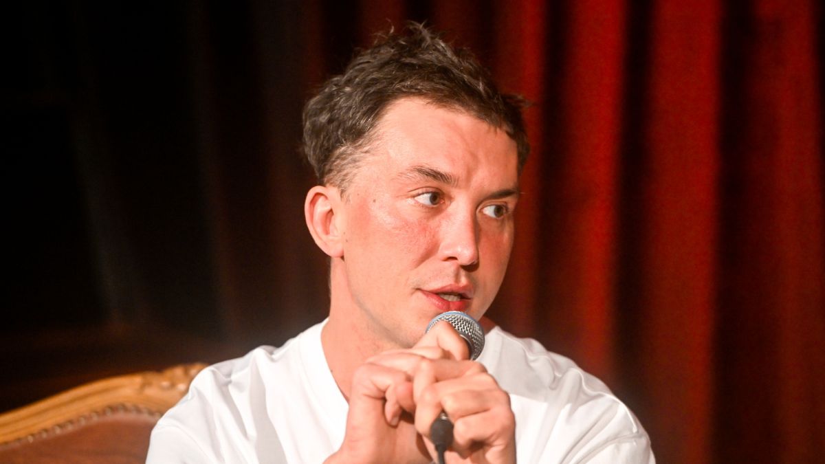 Pisarz Wiktor Krajewski wyznał, dlaczego zmienił nazwisko