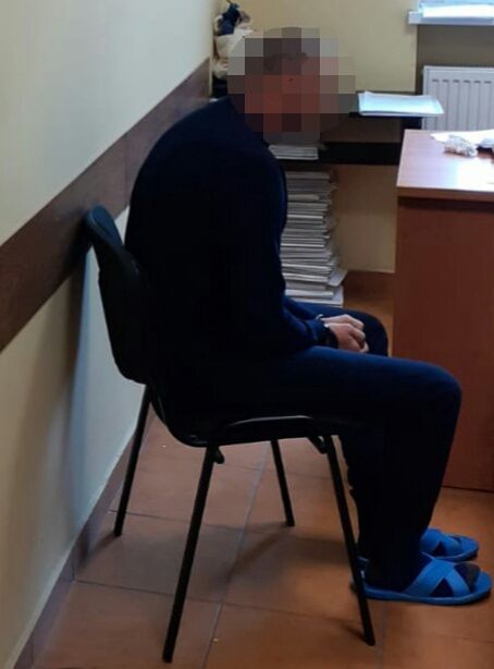Czarnków. 39-latek chwycił kuchenny nóż i rzucił się na policjantów