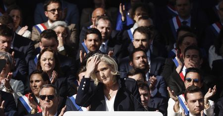 Gorąco w Paryżu. Demonstracje na ulicach po wyroku na Le Pen