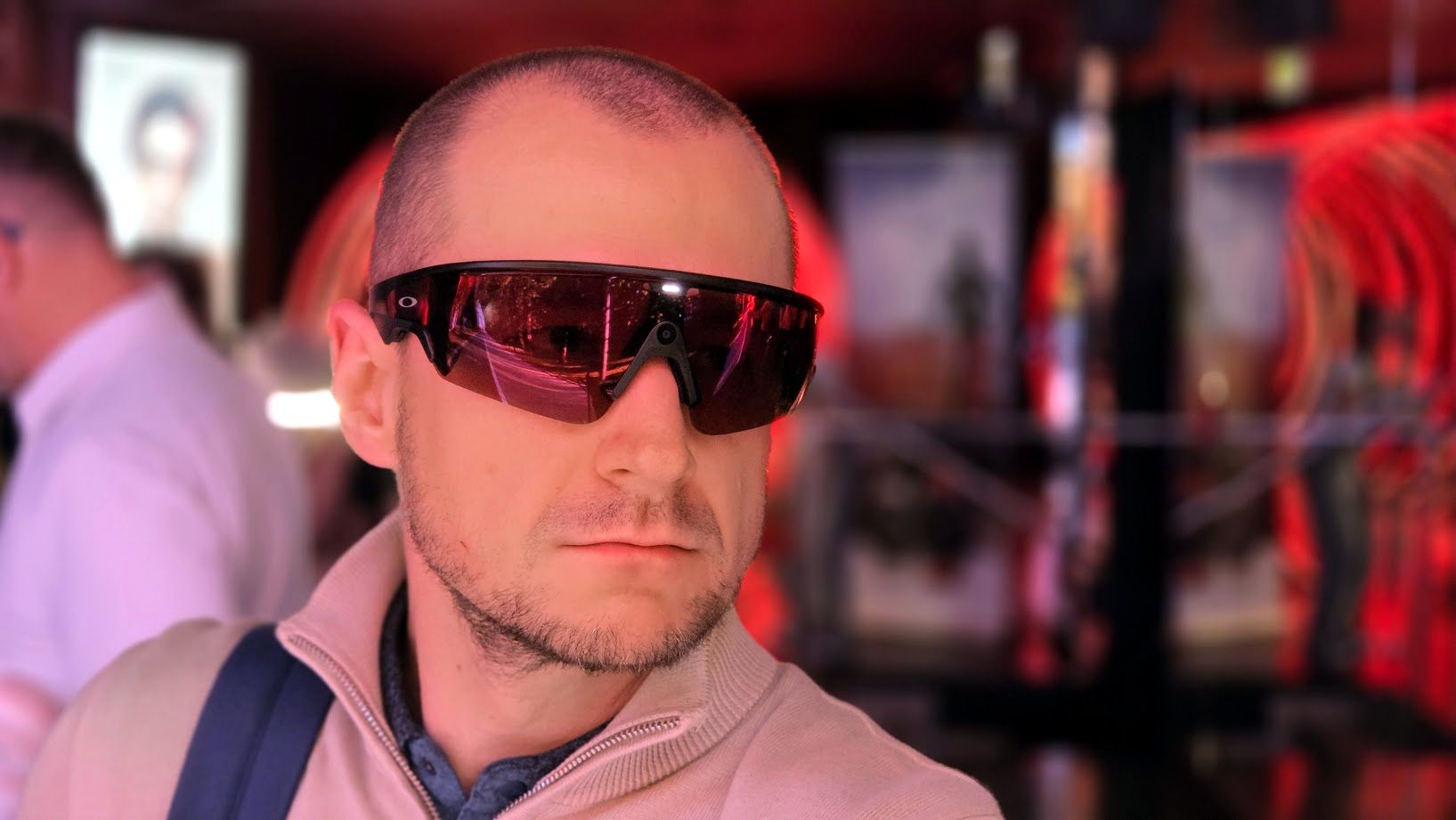 Okulary Oakley Meta Vanguard są skierowane do sportowców