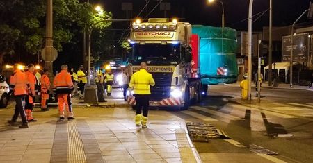 Z Korei do Gdańska, a potem w dalszą drogę. Nocą przez Lublin przejechał potężny ładunek
