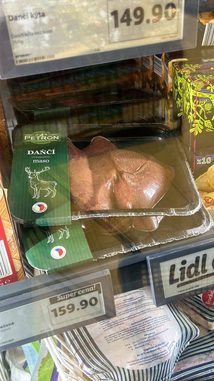 Mięso z jelenia w sprzedaży w Lidlu w Czechach