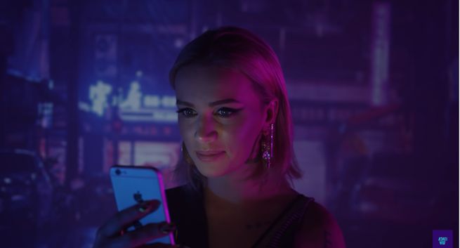 Maffashion i Julia Wieniawa w kampanii na temat zaburzeń psychicznych #PoDrugiejStronieLustra